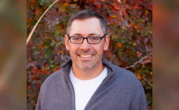 Evolution through Keeping up with Trends