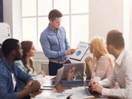 The Four Stages of Turning an Employee into a Leader