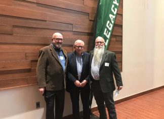 Celebrating Distinguished Alumni Kelly Grummons and Ray Daugherty